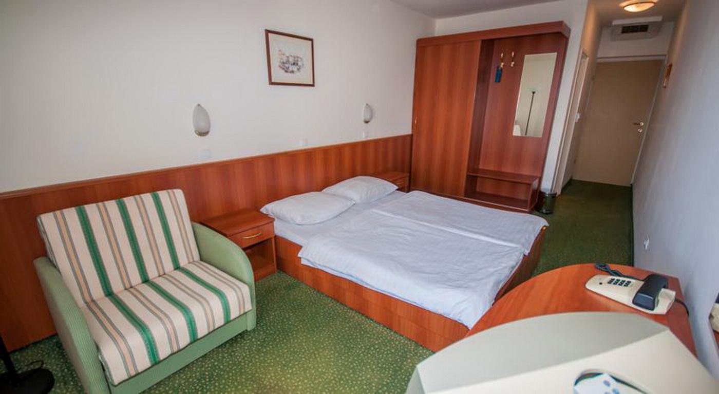 Hotel Lavanda โบชาวา ภายนอก รูปภาพ